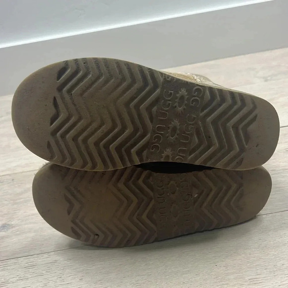 Paisley Ugg Tall Boots - Picture 6 of 6